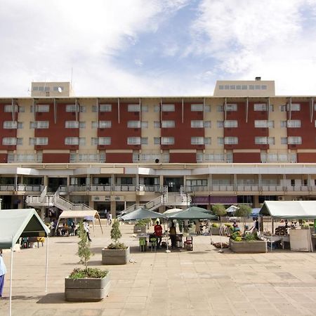 Cresta President Hotel Gaborone Exterior photo